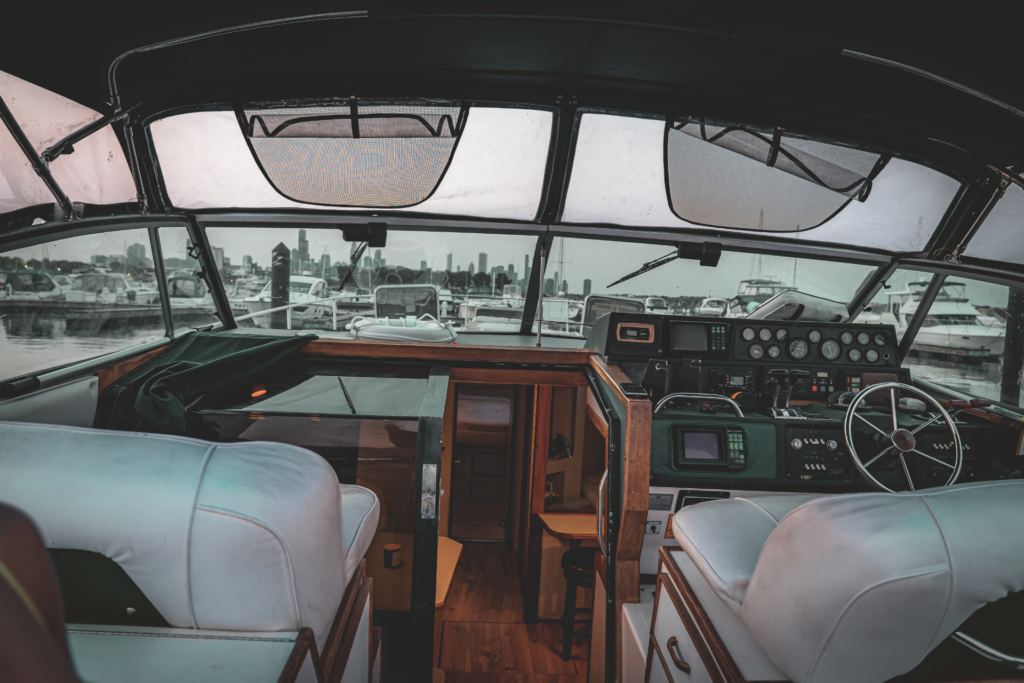 Sea Ray 390