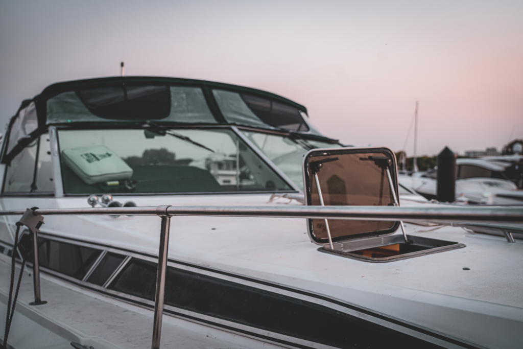 Sea Ray 390